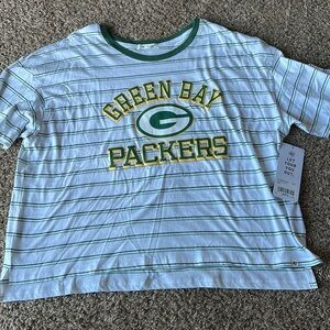 NWT Packer crop tee (XXL)